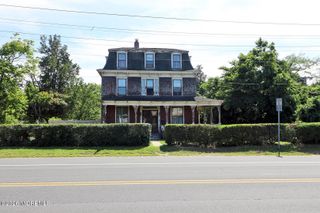 105 E Bay Avenue, Manahawkin, NJ 08050