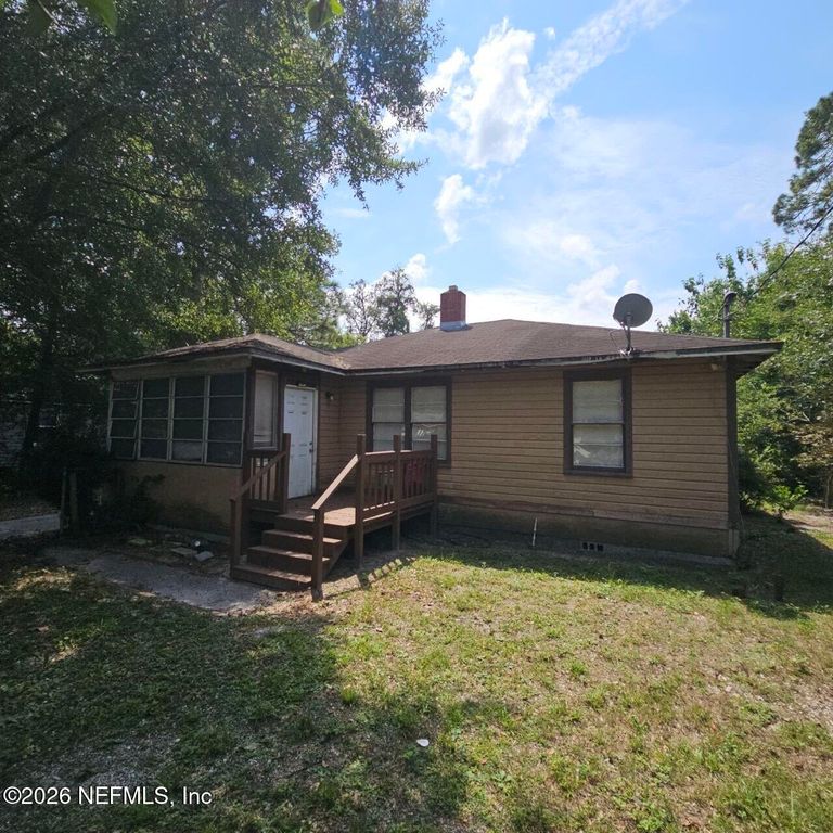 820 GARDENIA Lane, Jacksonville, FL 32208