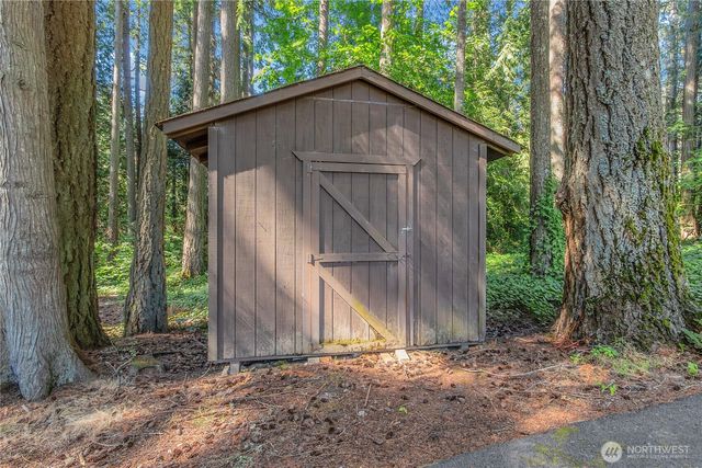 4715 NE Boston Harbor Road, Olympia, WA 98506