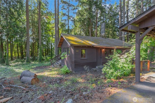 4715 NE Boston Harbor Road, Olympia, WA 98506