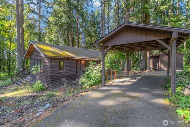 4715 NE Boston Harbor Road, Olympia, WA 98506