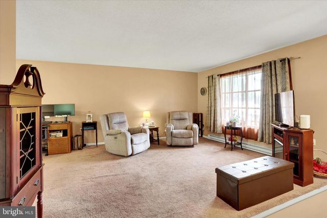 6250 HUNTINGDON ST, Harrisburg, PA 17111