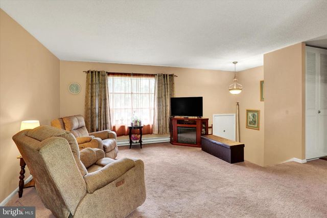 6250 HUNTINGDON ST, Harrisburg, PA 17111