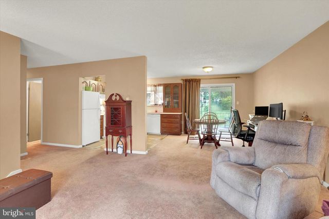 6250 HUNTINGDON ST, Harrisburg, PA 17111