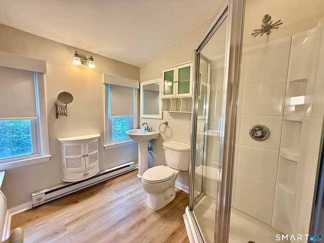 31 Hillcrest Avenue, Waterbury, CT 06705