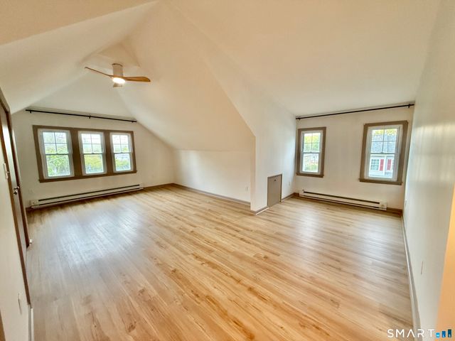 31 Hillcrest Avenue, Waterbury, CT 06705