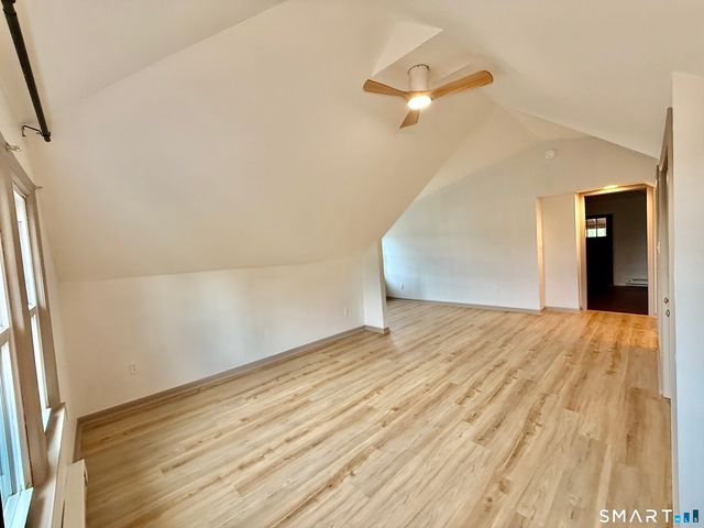 31 Hillcrest Avenue, Waterbury, CT 06705