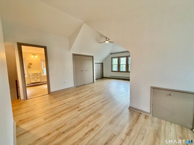 31 Hillcrest Avenue, Waterbury, CT 06705