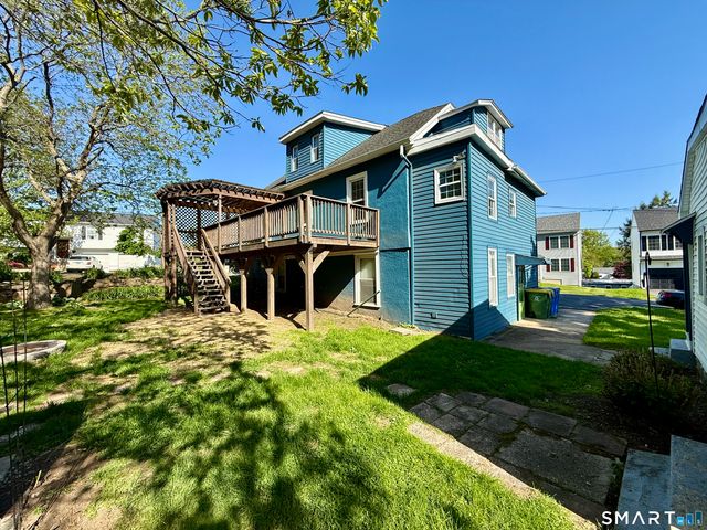 31 Hillcrest Avenue, Waterbury, CT 06705
