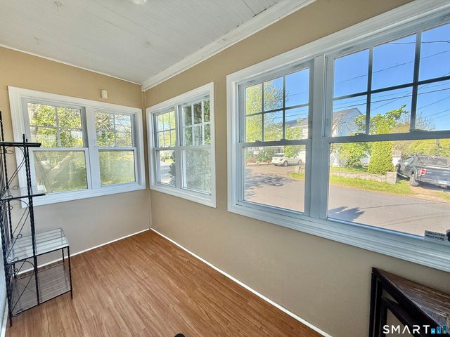 31 Hillcrest Avenue, Waterbury, CT 06705
