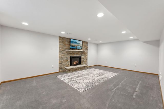 10665 Northmark Drive, Eden Prairie, MN 55344