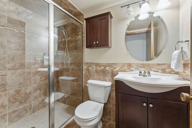 10665 Northmark Drive, Eden Prairie, MN 55344