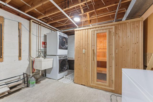 10665 Northmark Drive, Eden Prairie, MN 55344