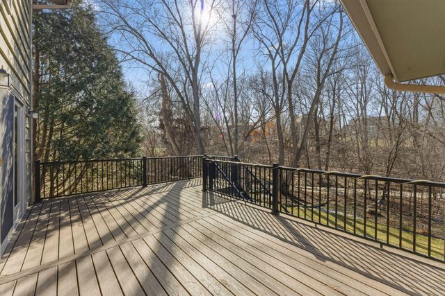 10665 Northmark Drive, Eden Prairie, MN 55344