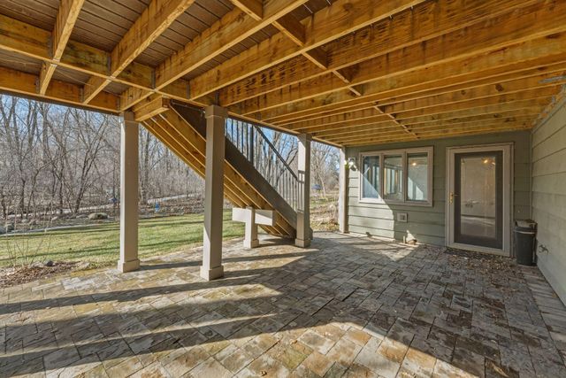 10665 Northmark Drive, Eden Prairie, MN 55344