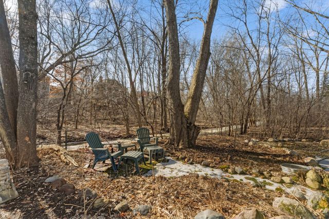 10665 Northmark Drive, Eden Prairie, MN 55344