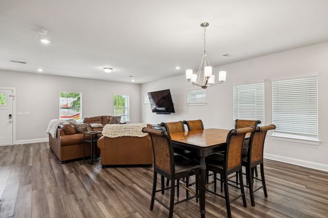 712 Taylor Bend Rd, Columbia, TN 38401