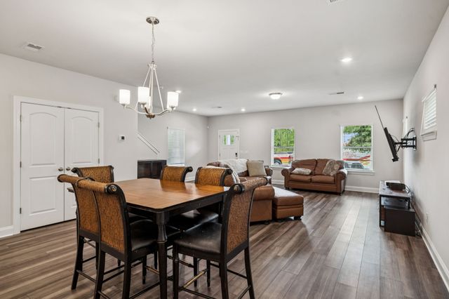 712 Taylor Bend Rd, Columbia, TN 38401