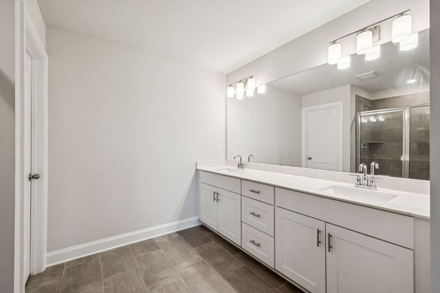 712 Taylor Bend Rd, Columbia, TN 38401