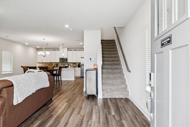 712 Taylor Bend Rd, Columbia, TN 38401