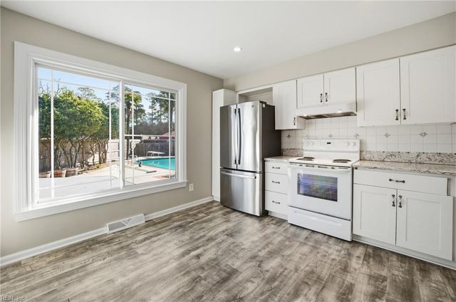 1695 Meredith RD, Virginia Beach, VA 23455