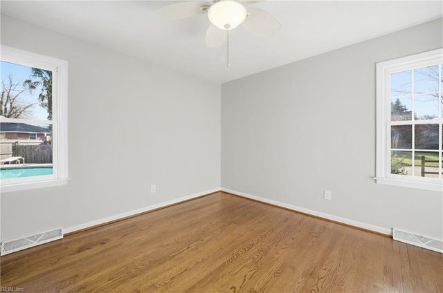 1695 Meredith RD, Virginia Beach, VA 23455