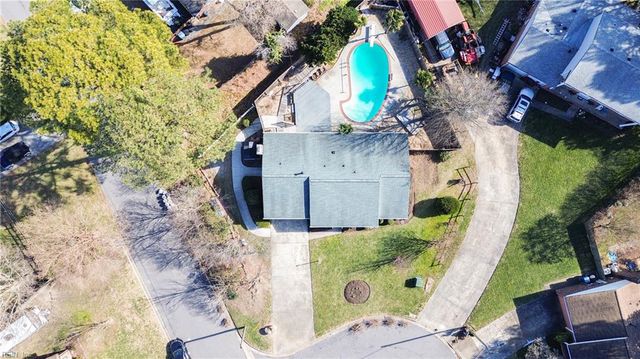 1695 Meredith RD, Virginia Beach, VA 23455