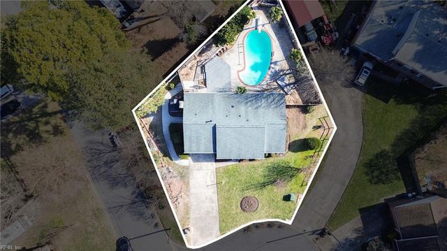 1695 Meredith RD, Virginia Beach, VA 23455