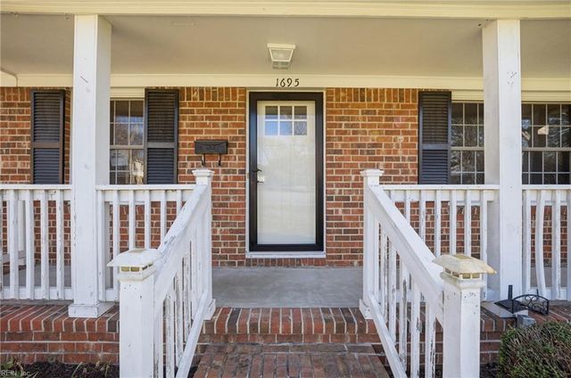 1695 Meredith RD, Virginia Beach, VA 23455