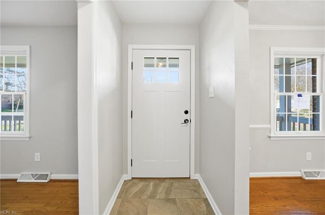 1695 Meredith RD, Virginia Beach, VA 23455