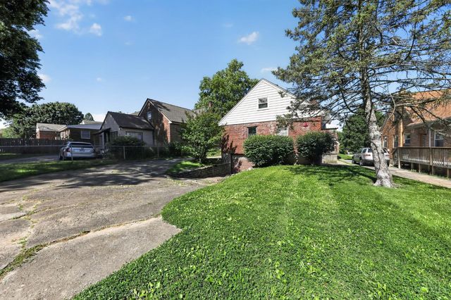 5228 Relluk Drive, Green Twp, OH 45238