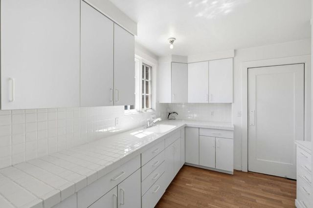 24580 Loma Prieta Avenue, Los Gatos, CA 95033