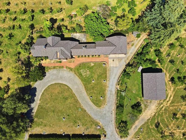 24580 Loma Prieta Avenue, Los Gatos, CA 95033