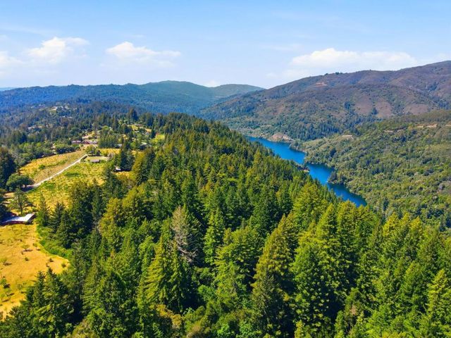 24580 Loma Prieta Avenue, Los Gatos, CA 95033
