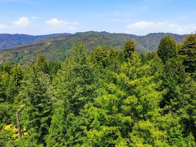 24580 Loma Prieta Avenue, Los Gatos, CA 95033