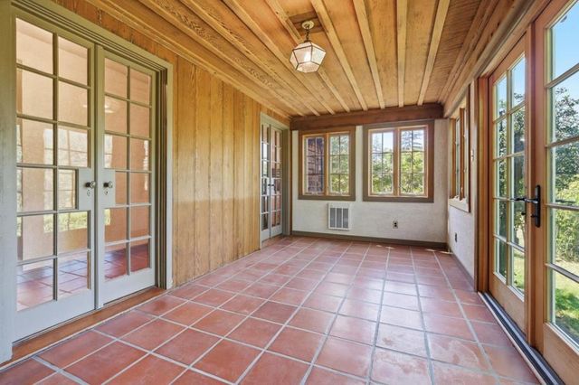 24580 Loma Prieta Avenue, Los Gatos, CA 95033