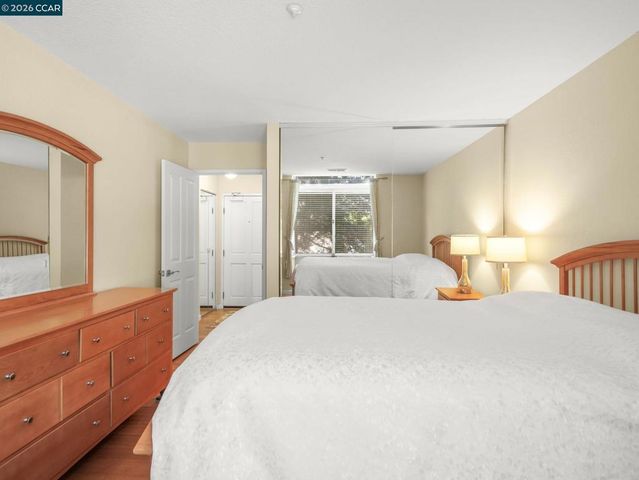 1308 Walden Rd 27, Walnut Creek, CA 94597