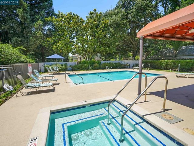 1308 Walden Rd 27, Walnut Creek, CA 94597
