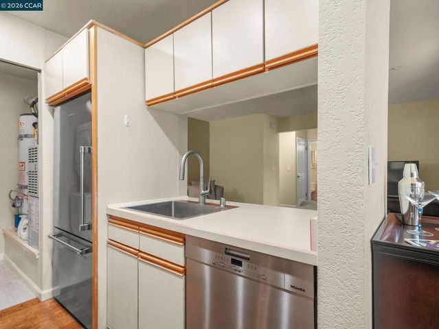 1308 Walden Rd 27, Walnut Creek, CA 94597