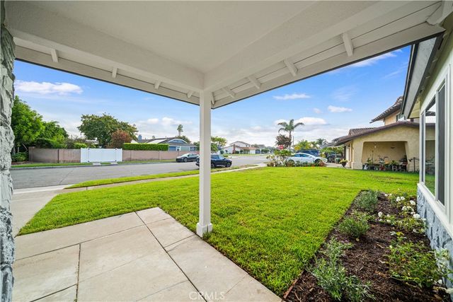 17215 buttonwood st, Fountain Valley, CA 92708