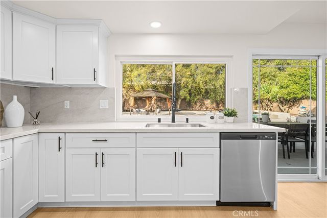 17215 buttonwood st, Fountain Valley, CA 92708