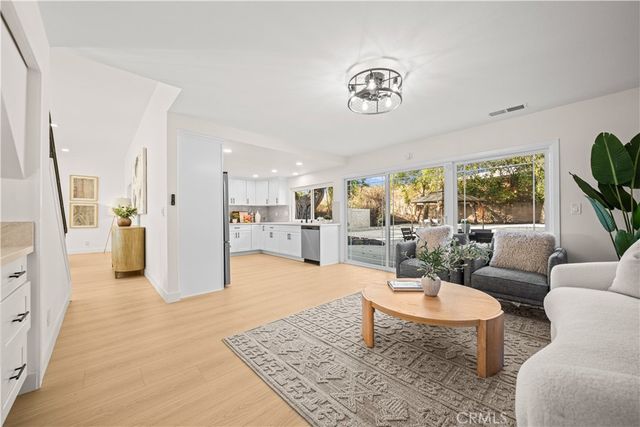 17215 buttonwood st, Fountain Valley, CA 92708