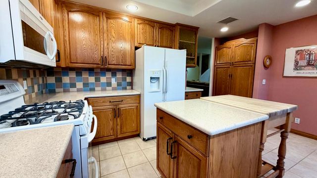 59 Oak Tree Drive, Rancho Mirage, CA 92270