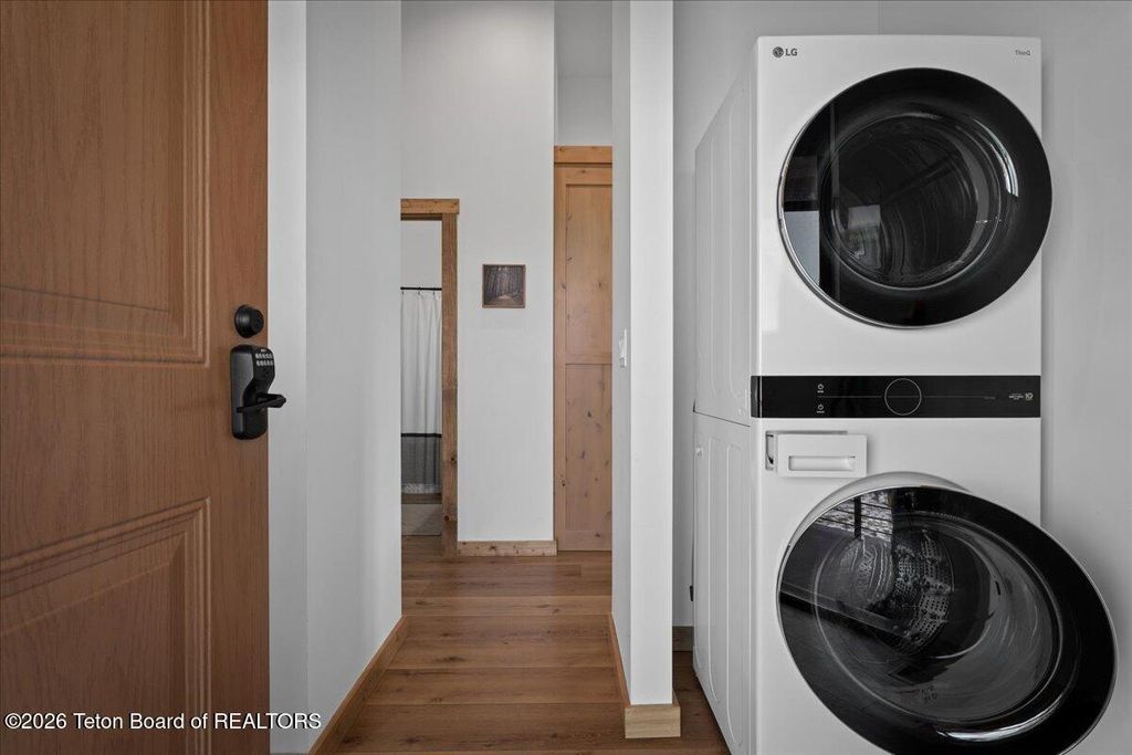 9033 OLD JACKSON HIGHWAY, Victor, ID 83455 photo 23