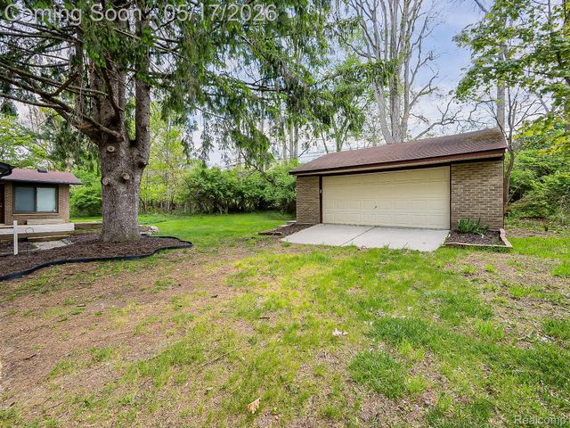 7580 Thornwood Street, Canton Charter Township, MI 48187