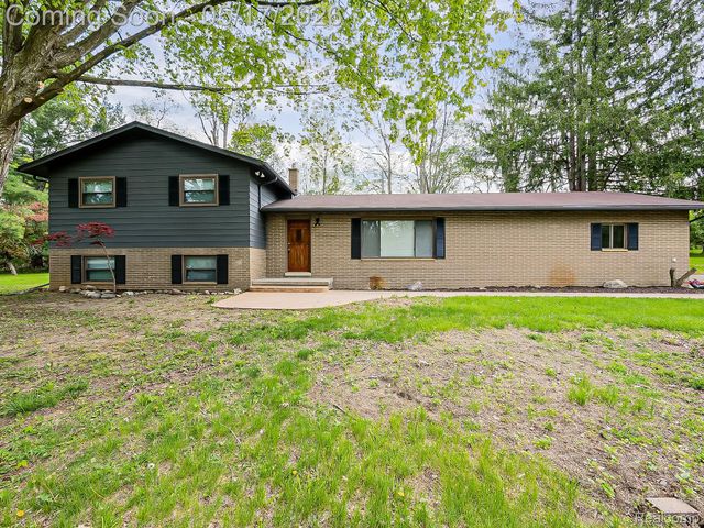 7580 Thornwood Street, Canton Charter Township, MI 48187