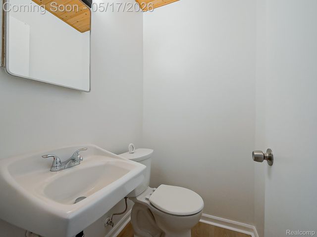 7580 Thornwood Street, Canton Charter Township, MI 48187