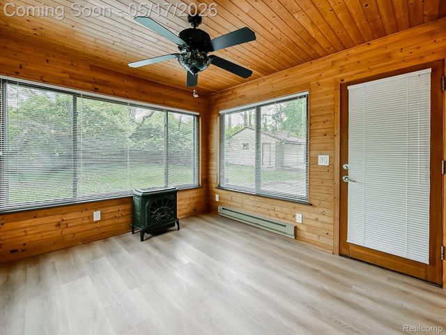 7580 Thornwood Street, Canton Charter Township, MI 48187