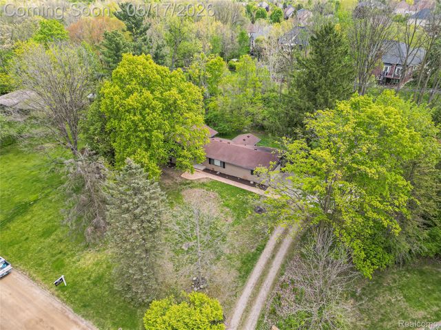 7580 Thornwood Street, Canton Charter Township, MI 48187