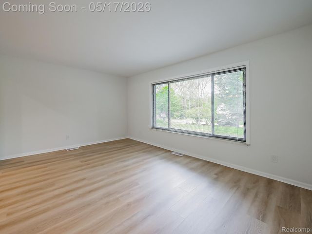 7580 Thornwood Street, Canton Charter Township, MI 48187